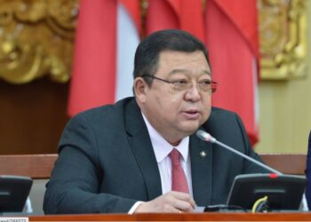 С.Эрдэнэ цагаан сонголтоос 1100 саналаар ИЛҮҮРХЖЭЭ