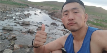 Д.Гантулга Хөвсгөлөөс-Улаанбаатар хүртэл замыг үүргэвчтэй туулахаар гүйж байна