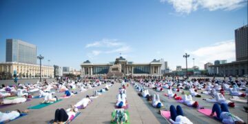 Эрүүл мэнддээ анхаарч ИОГААР ХИЧЭЭЛЛЭХИЙГ уриаллаа