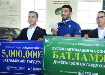 ECO CAR: Бид Саид Моллаейд сэтгэлээрээ л бэлэг өгсөн