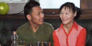 Б.Болороо: Чамайгаа яасан их санаж, үгүйлж байнаа