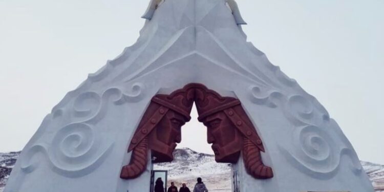 Буянгийн Жаргалсайхан АНДЛАЛЫН ӨРГӨӨГ өмөөрч ийнхүү бичив