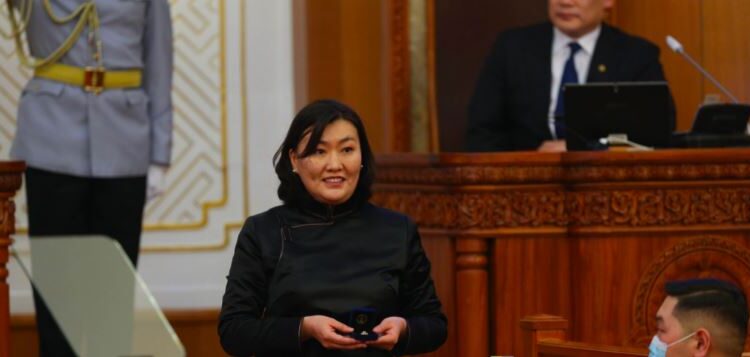 А.Ариунзаяа сайд ямар учраас учир битүүлэгээр улсын мөнгийг зарлагадав?