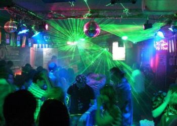 Kopoнaвиpyc халдвар авснаа мэдээгүй иргэн 5 цэнгээний газраар үйлчлүүлжээ