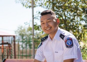 Реппер цагдаа: Би хип хоп сонсдог, жирийн л нэг хэсгийн байцаагч