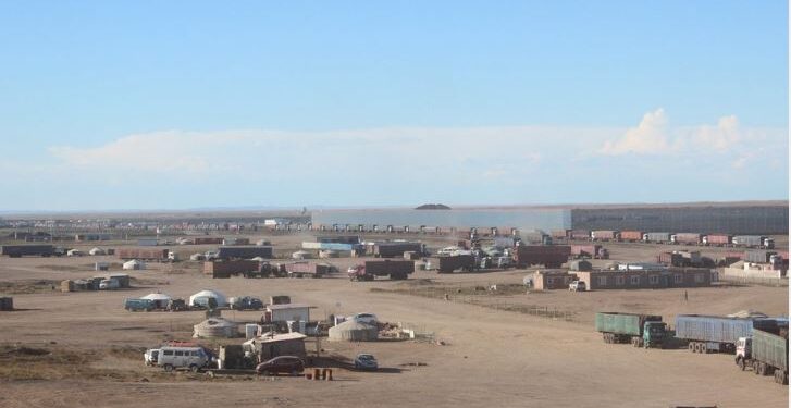 Цагаан хадны нүүрс тээврийн жолоочид apxидан согтуурч нэгнийхээ амийг егүүтгэжээ