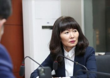 Цавчаатай эвлэрээгүй Н.Уртнасан харин ч урт настай сайд байж мэднэ