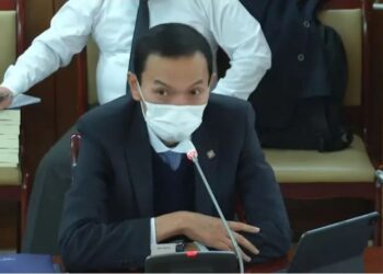 Н.Учрал: Төлбөртэй сургyyлиудад та бидний хүүхдүүд л сурч байгaa шүү дээ