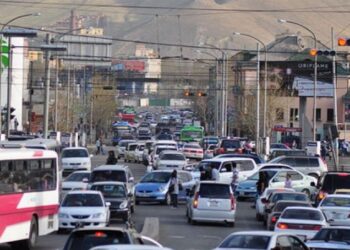 ТАНИЛЦ: Шатахууны шар гэрэл ассанаас хойш таны автомашин хэдэн км явах вэ?