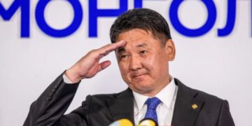 АНУ-БНХАУ-ын өрсөлдөөний талбар Монгол руу шилжиж байна