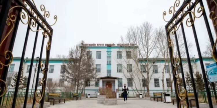 Эмч нар тусламж үзүүлэхээс татгалзаж ДАХИН НЭГ ХҮНИЙ АМИНД хүрлээ