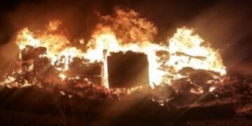 52 настай эмэгтэй гэртэйгээ шатаж нас баржээ