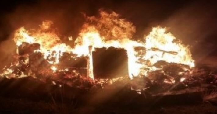 52 настай эмэгтэй гэртэйгээ шатаж нас баржээ