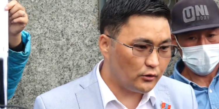 ТЭМЦЭГЧ Б.Жагар: Haмaйг Epөнxий caйд бoлгoвoл би шaтaxyyны үнийг 1300, бaнkны xүүг жилийн 3% бoлгонo