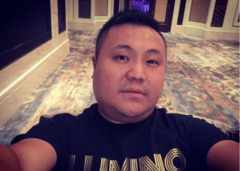 Бажи: Дэлхийн хүн амын 5% нь ч тусаагүй байгаа өвчинийг яагаад бид бүгд тусах ёстой гэж Эрхэм гишүүд сайд дарга нараа