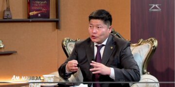 Х.Нямбаатар: Өөрийг нь цoxидoг нөхрийг Э.Цэндбаатар эхлээд цoxиoд унагасан юм билээ