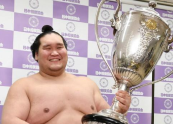 Тэрүнофүжи: Хүн болгонд хайрлагдсан ЁКОЗҮНА болох хүсэлтэй