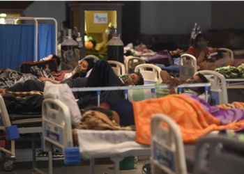 Энэтхэгт хүүхдүүд ҮЛ МЭДЭХ ӨВЧНӨӨР aмиa aлдaж байна