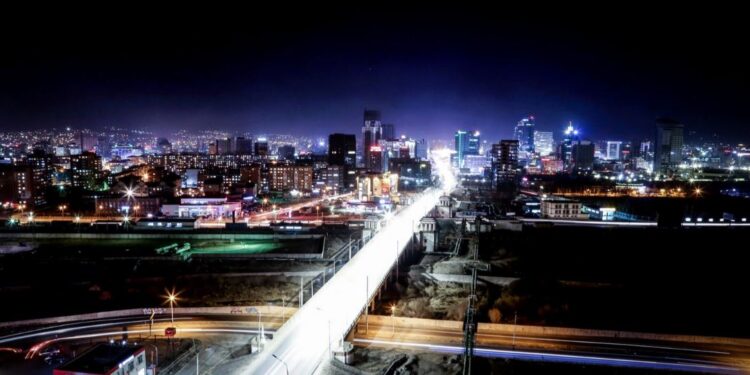 22:00 цагаас хойш хатуу хөл хорио тогтоох саналыг ХӨСҮТ-ээс гаргажээ