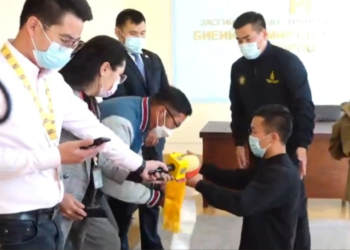 Монголын Залуучуудын холбоо: Боксын холбоотой хариуцлагын гэрээ хийж, Э.Цэндбаатарыг батлан даая