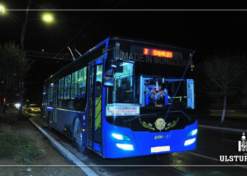 Нийслэлийн 3-н чиглэлд өглөөний 05:30-с шөнийн 00:30 хүртэл нийтийн тээврээр зорчиж болно