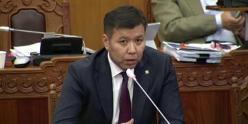 Б.ЭНХБАЯР: УИХ-ын гишүүд Төсвөө өөрсдөө баталчихаад ТББ-р дамжуулж өөрсдөө зарцуулдаг