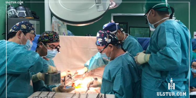 15 настай охинд элэг шилжүүлэн суулгах мэс засал амжилттай хийлээ