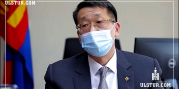 Л.Энх-Амгалан: Торгон дээлтэй хүүхэд шалгаруулахаа зогсоо, гоё дээлгүй байгаа нь хүүхдийн буруу биш