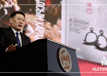 Л.Оюун-Эрдэнэ: Тэнгэрлэг Монголын залуу иргэн Та хязгааргүй өндөрт дүүлэн нисээрэй