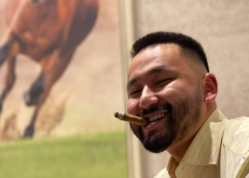 О.Мөнхжин: Өл.өн зөл.мөн Монголуудаа би хаан ч очоод хаан шиг амьдарч чадна