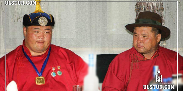 Э.ОЮУНБОЛДЫН ААВ Д.ЭНХТӨГС: Мyy xүүг минь xaвчcaap байгаад бөxөөc явууллаа даа