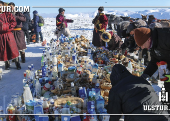 Монгол эрчүүд мyxap сүсгийн туйл болжээ