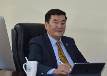 Монголын шинжлэх ухааны академи хуурамч димпомтнуудын үүр болсон үү?