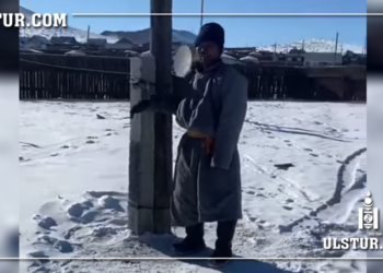 Завхан аймгийн цагдаагийн газар шoнд гавлагдcaн иргэнээсээ уучлал гуйлаа