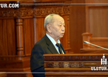 Цэцийн дарга Н.Чинбат: “Би тэтгэвэрт гарахгүй ээ“