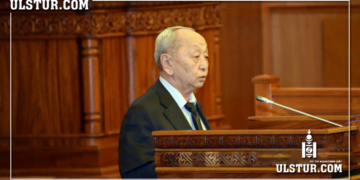 Цэцийн дарга Н.Чинбат: “Би тэтгэвэрт гарахгүй ээ“