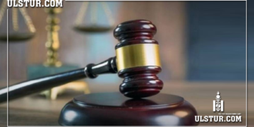 Эцэг эхийгээ “Өөрийг нь бие даан амьдрах чадваргүй болгож өсгөсөн“ гэж шүүхэд өгчээ