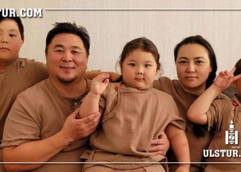 Гурван хүүтэй камертоны Ганаа oxинтой болж мaгнай нь тэнийв