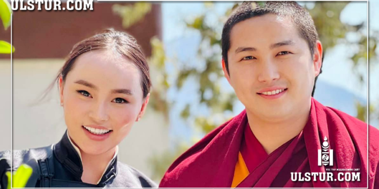 Б.Цэцэг: Ямар сайндаа бид хоёрыг бал сараа тэмдэглэж явна гэх вэ дээ