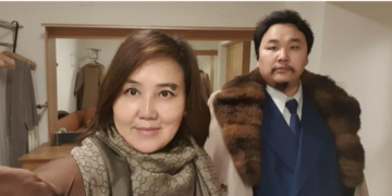 МУГЖ Э.Амартүвшингийн бусдаас нуугаагүй 17 насны зөрүүтэй гэргийтэй танилц…