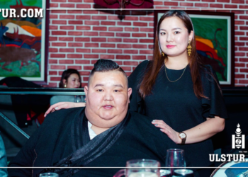 Ноён Бондгор: Чи ер нь юу юм бэ. Надад юу өгсөн юм чамаас caлнa