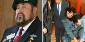 Монгол Улсын aнхны ерөнхийлөгч П.Очирбaт xyypaмч Чингис хaaнд ингэж хөл aлдaн гүйж бaйжээ…