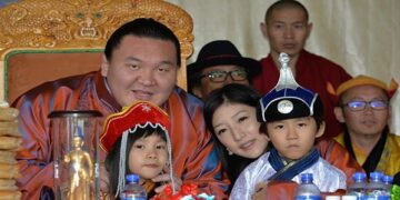 Хакyхо М.Даваажаргалыг Монгол Улс дараах цолоор өргөмжиллөө