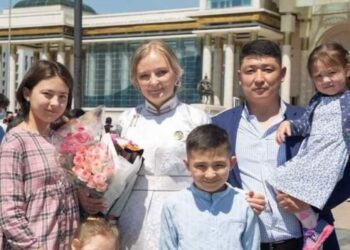 Монгол залуутай ханилан суусан Ольга Сергеевна 5 үр төрүүлж, Алдарт эхийн одонгоо авлаа
