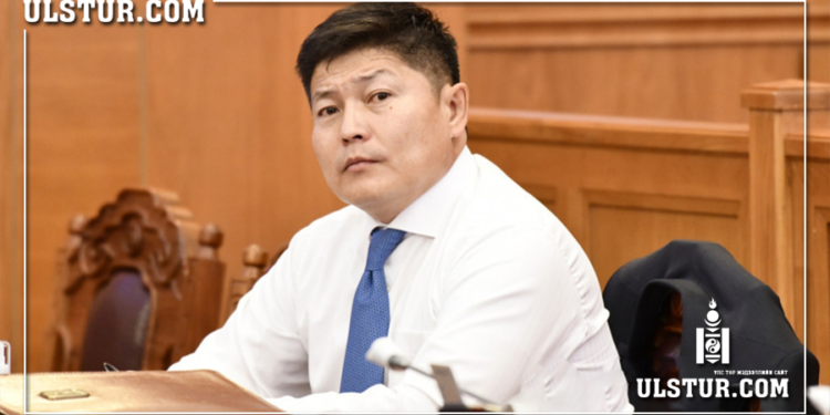 Х.Нямбаатар: Иргэдийн эсэргүүцэлтэй тулгарсан учир прокурорын байгууллагатай холбоотой хуулийн төслийг татаж авахаар болсон