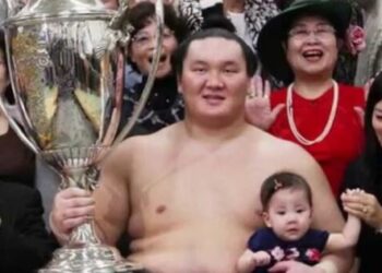 Хакухо Даваажаргал Арлын Япон орон дахь тэрбумтан боллоо түүний хөрөнгийн хэмжээ…