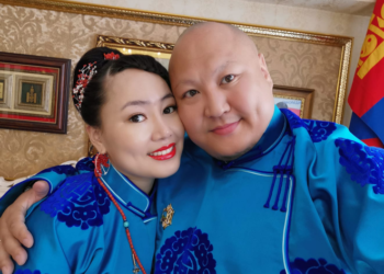 Ананда: Ийм болчихлоо хүүхдүүддээ яаж асарч хоолыг нь хийж өгөхийн нэг хэсэгтээ юу ч хийж чадахааргүй болчихлоо