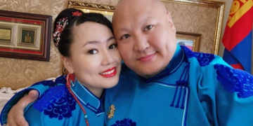 Ананда: Ийм болчихлоо хүүхдүүддээ яаж асарч хоолыг нь хийж өгөхийн нэг хэсэгтээ юу ч хийж чадахааргүй болчихлоо