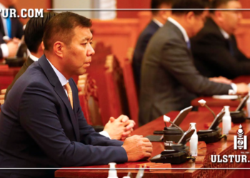 Б.Энхбаяр: Баяр наадмыг хуульчилж болохгүй гэж Б.Чимид багш сануулж байсан шүү