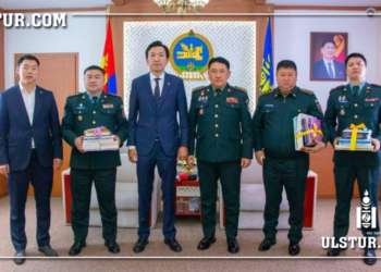 A Cool: Ярилцлага өгч, тайлбар тавьж, гоншигнож суух зав алга